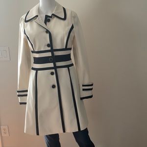 HAROLD’S WOMENS JACKET, size 4